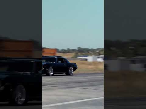 Civic Type R drag races '69 Camaro Z/28 #shorts #dragracing #noprep